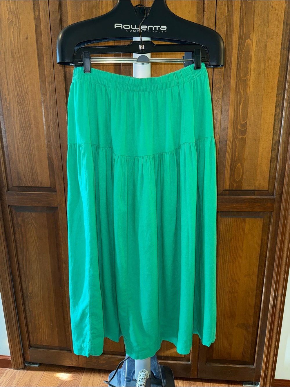 American Eagle Outfitters Emerald Green Tiered Maxi Skirt, Sz Medium